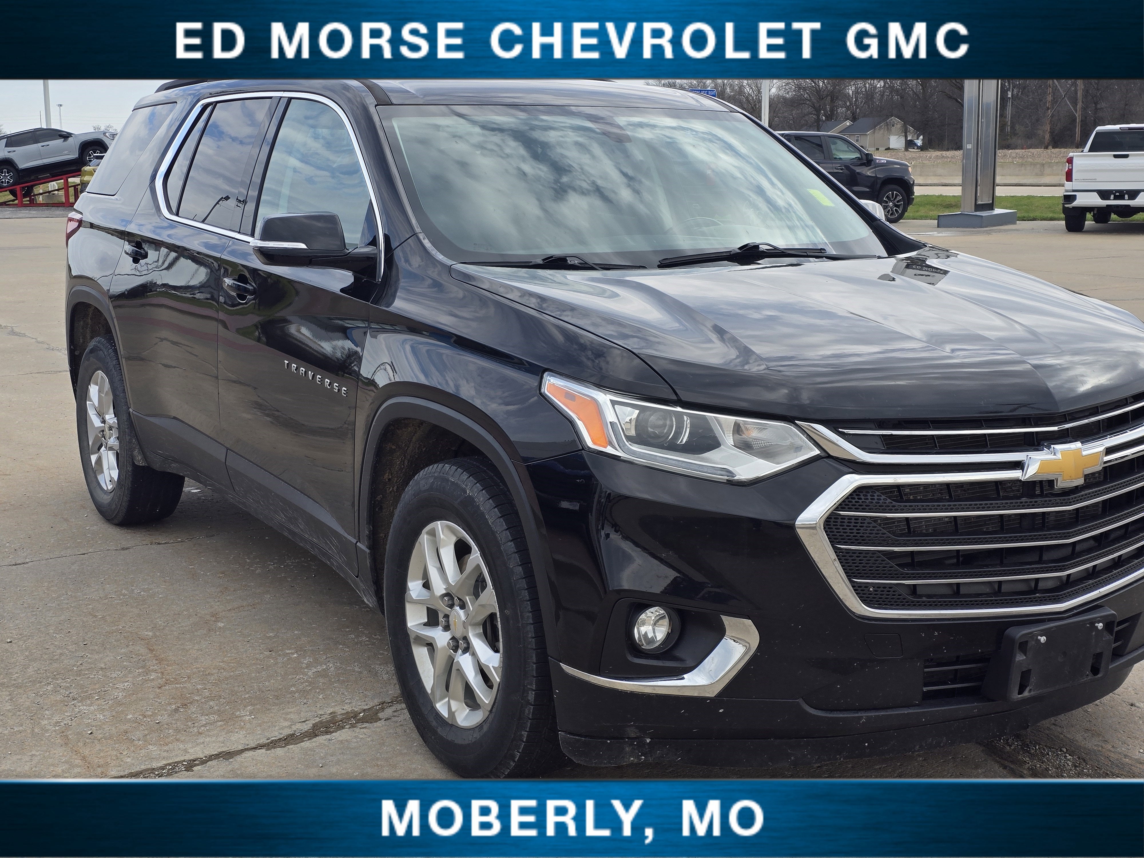 2020 Chevrolet Traverse LT Cloth