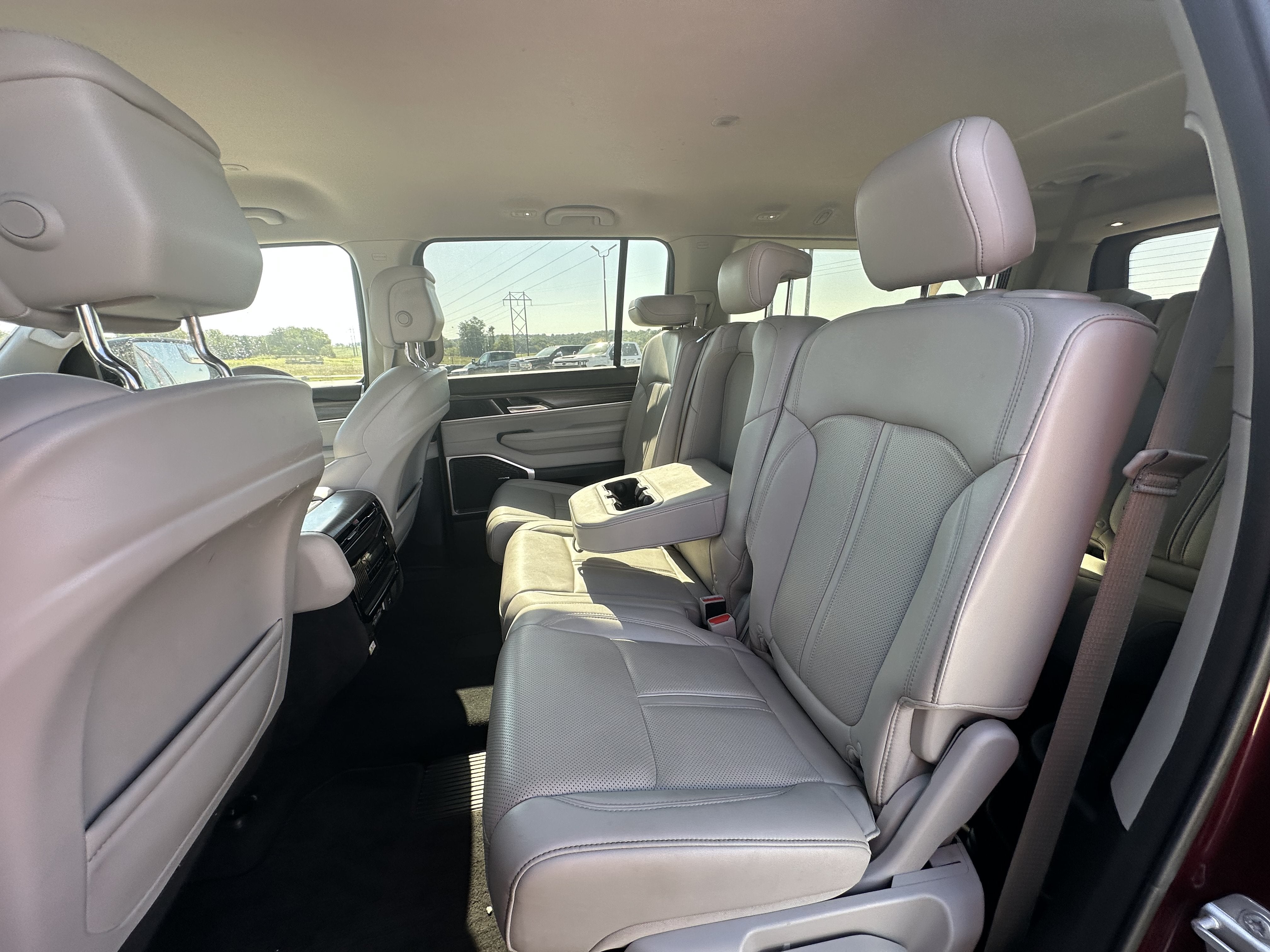 2024 Jeep Wagoneer L Series II