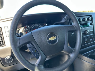 2024 Chevrolet Express Passenger 2500 1LT
