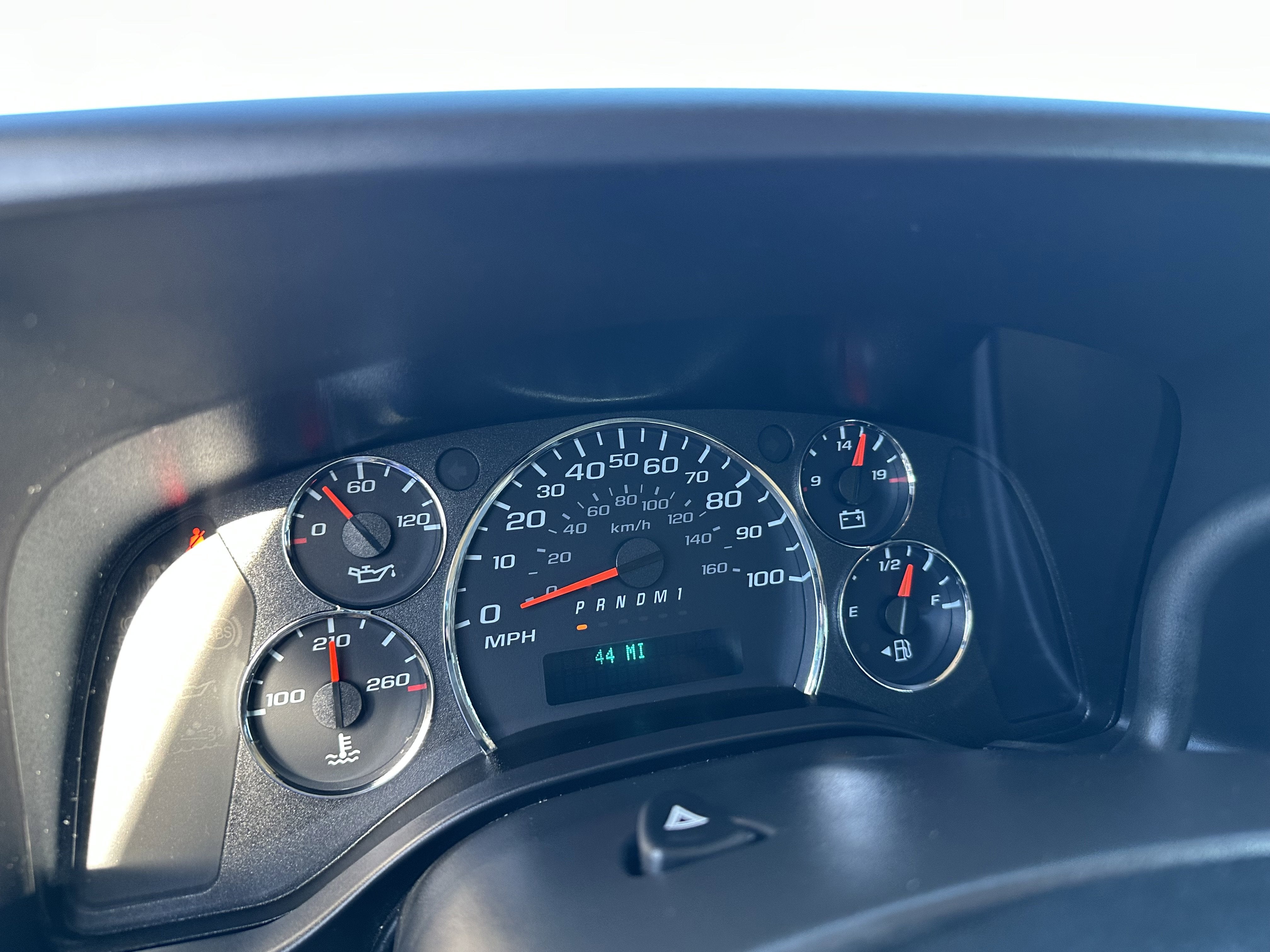 2024 Chevrolet Express Passenger 2500 1LT