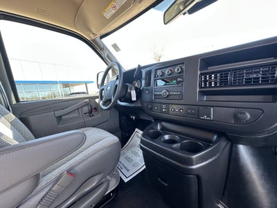 2024 Chevrolet Express Passenger 2500 1LT