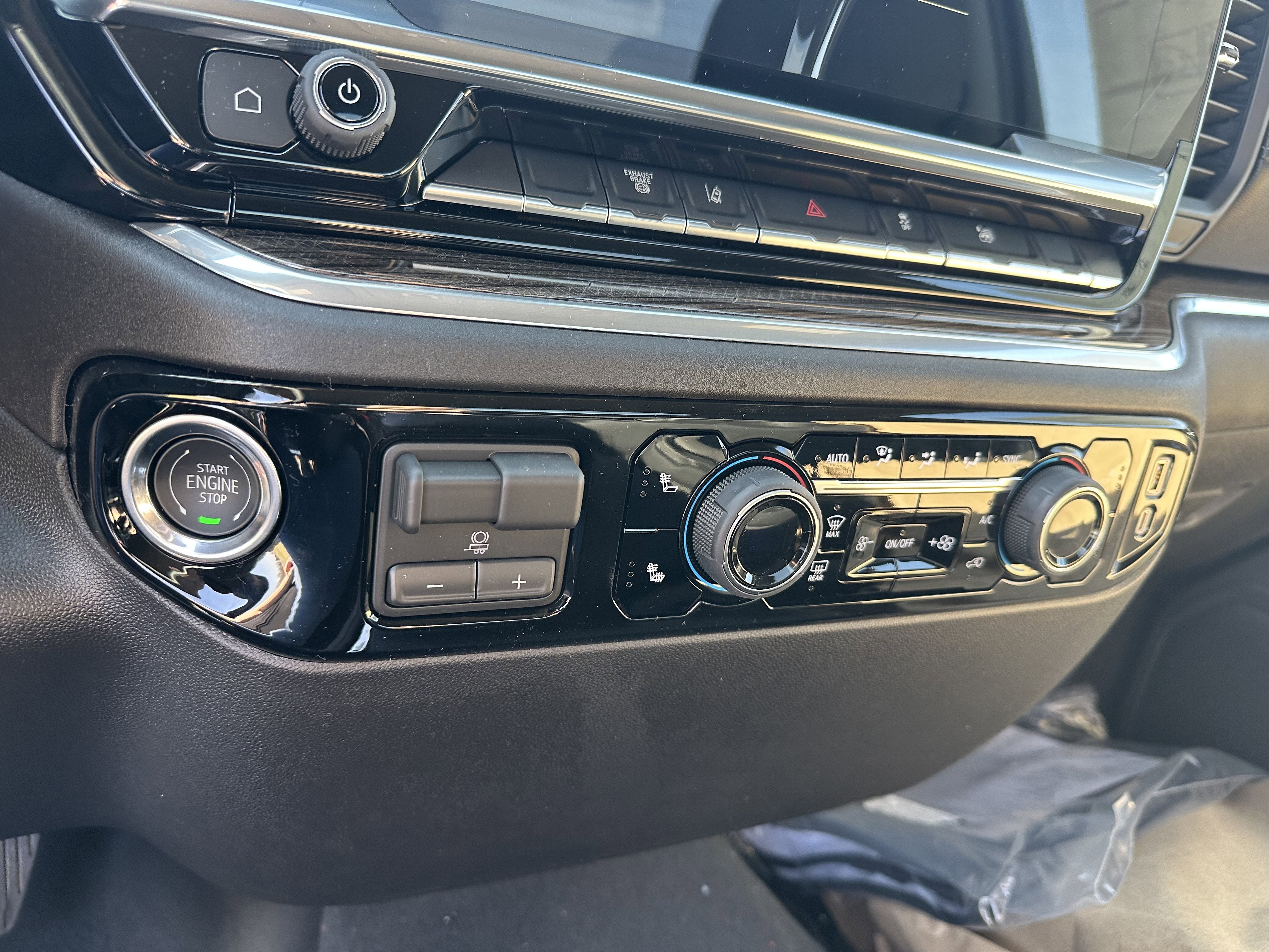 2026 Chevrolet Silverado 3500 HD Chassis Cab LT