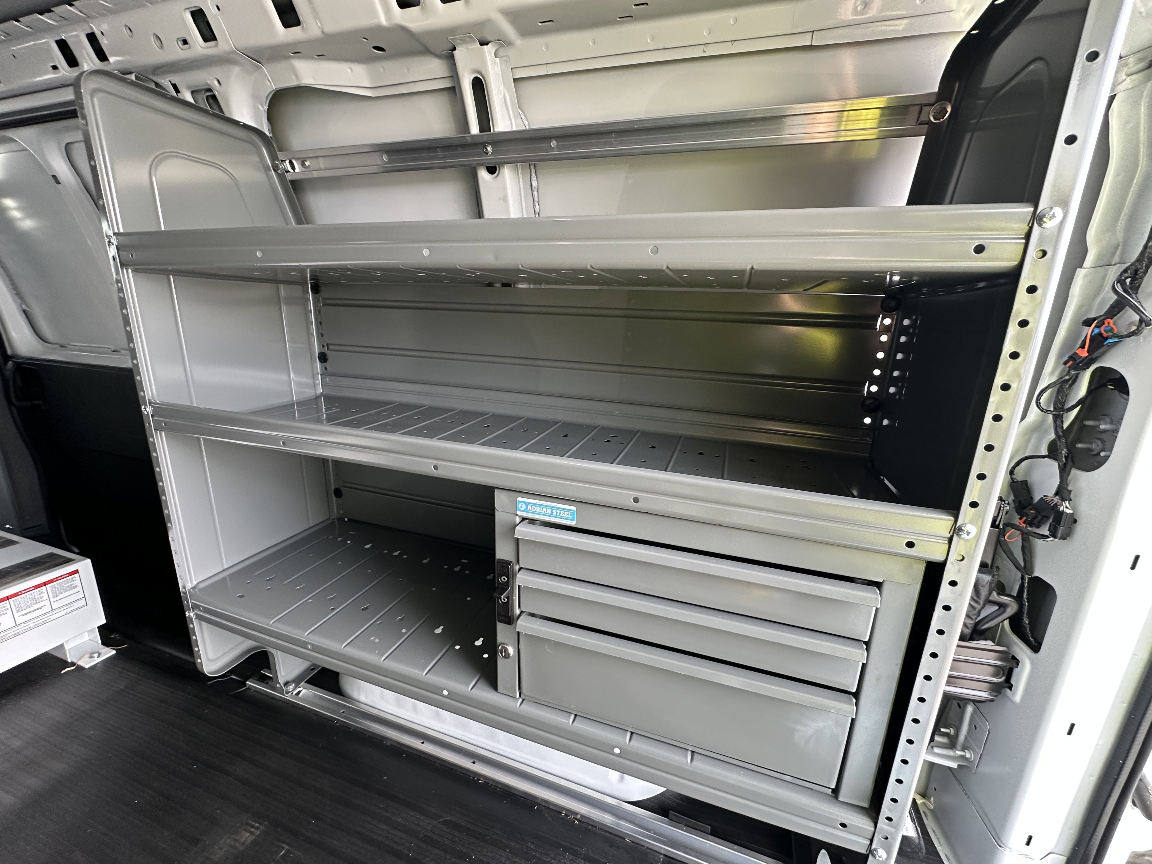 2025 Chevrolet Express Cargo WT