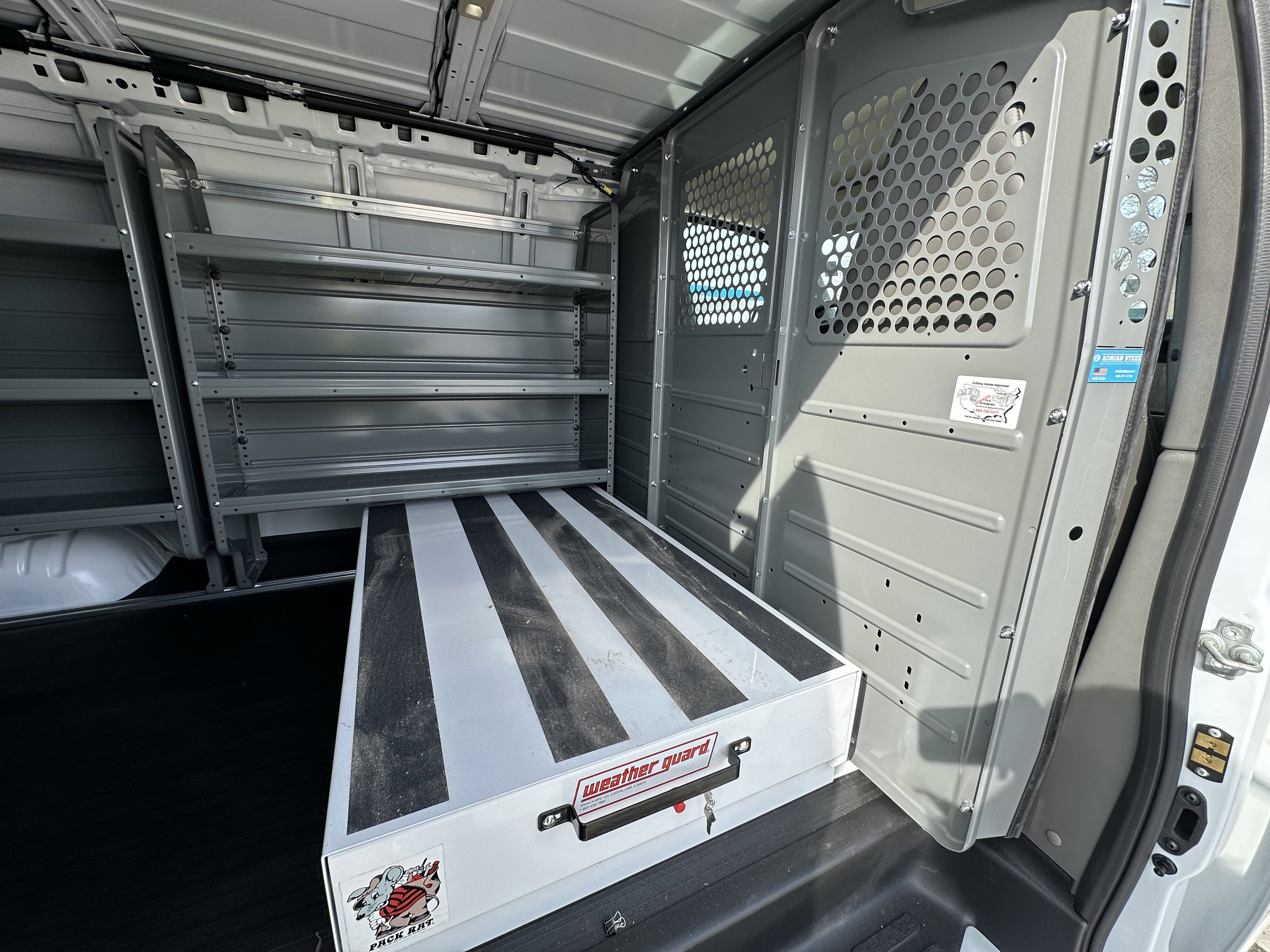 2025 Chevrolet Express Cargo WT