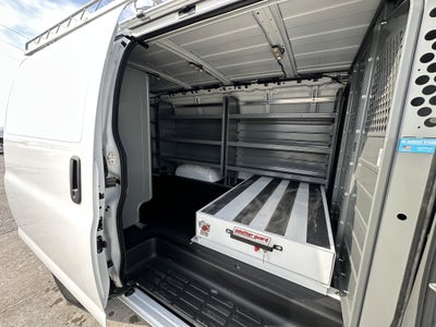 2025 Chevrolet Express Cargo WT