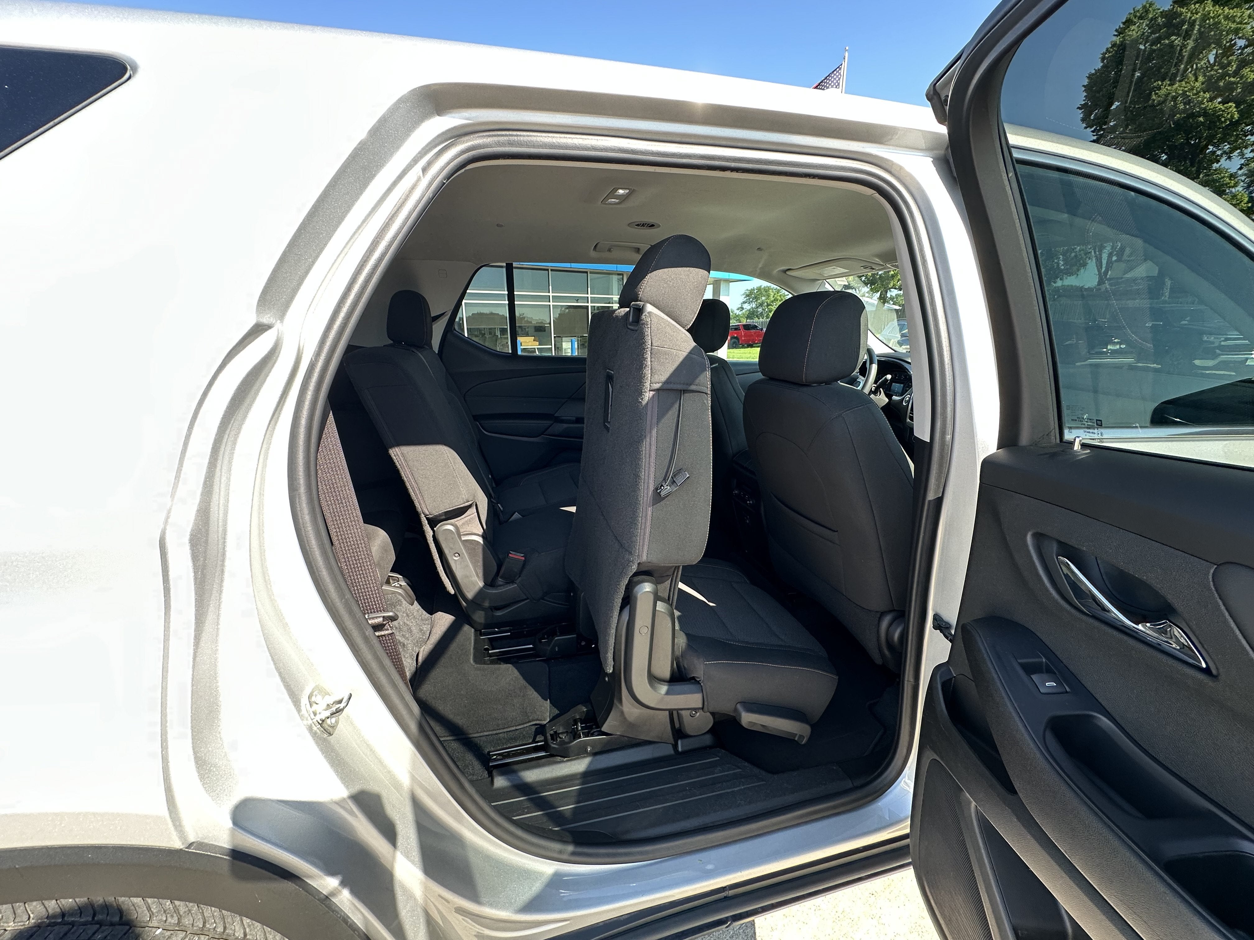 2021 Chevrolet Traverse LS