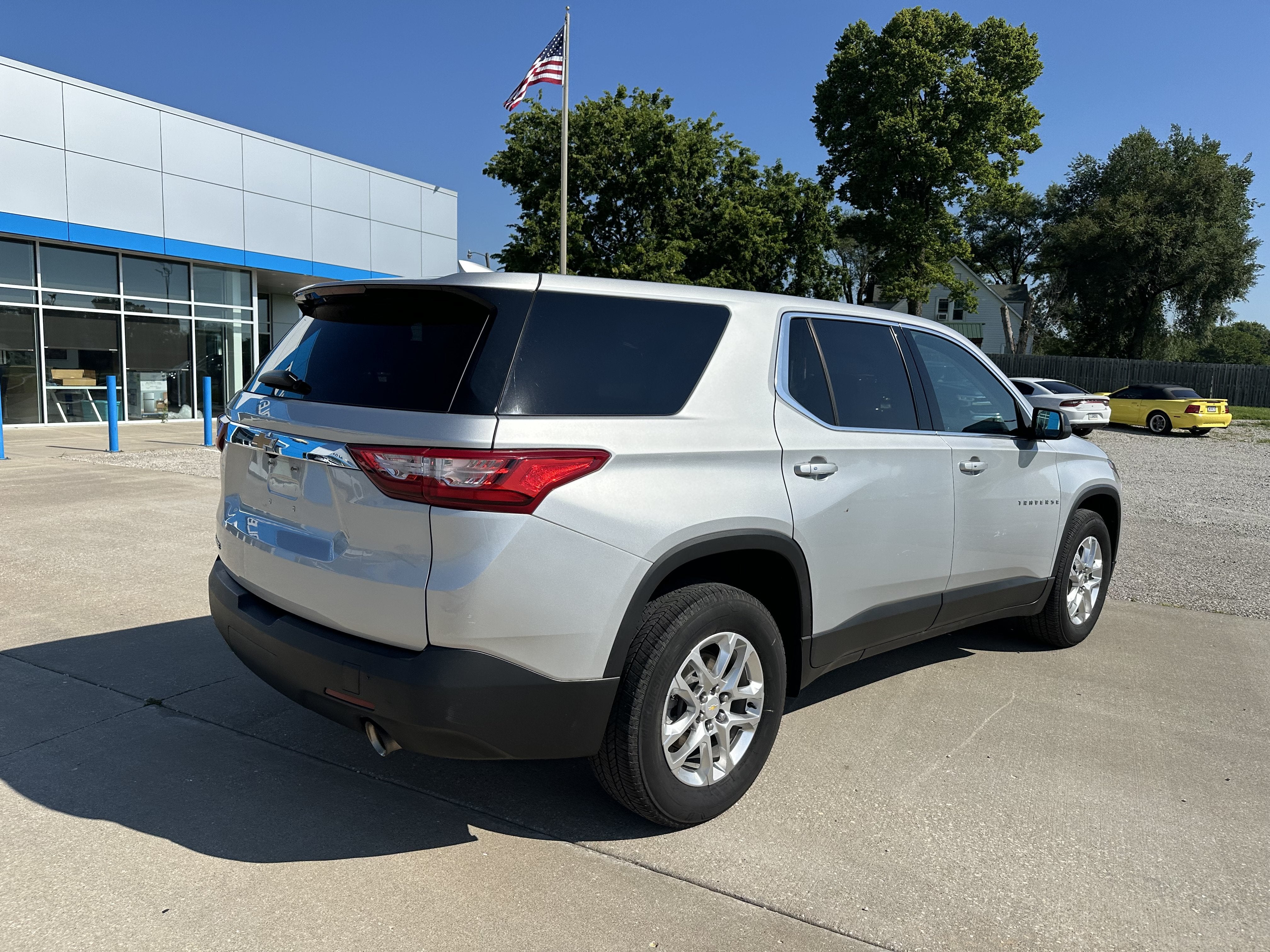 2021 Chevrolet Traverse LS
