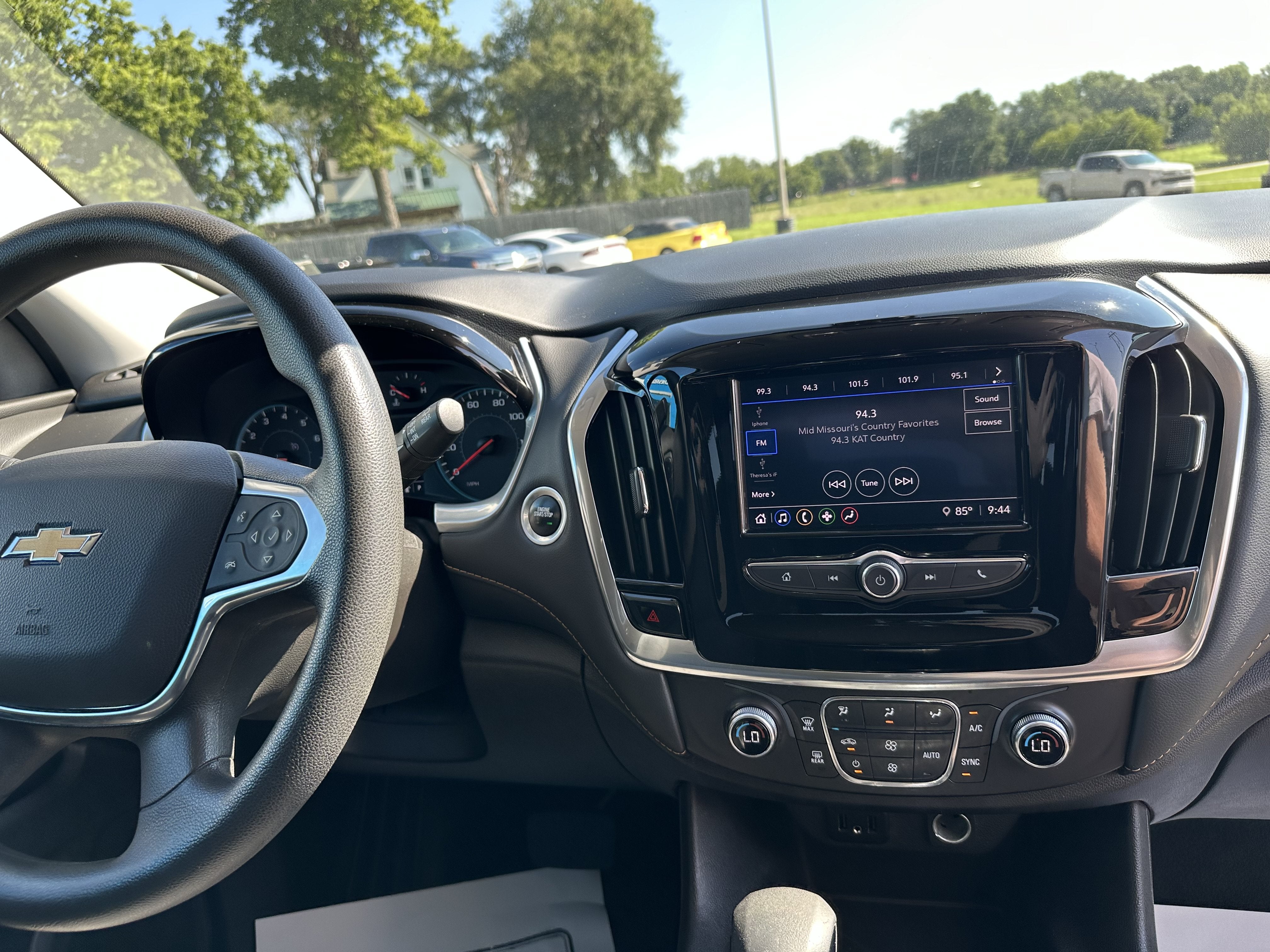 2021 Chevrolet Traverse LS
