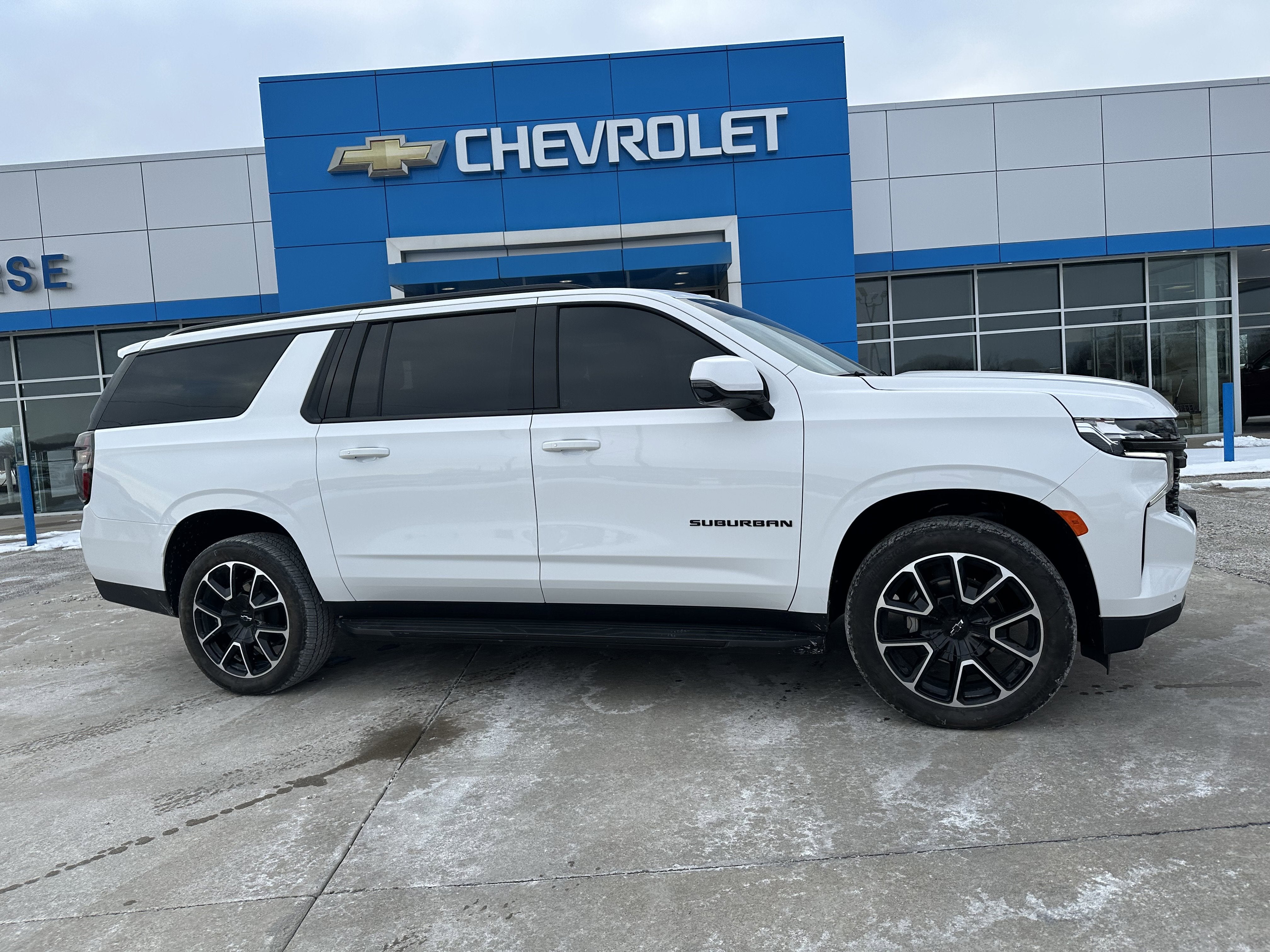 2024 Chevrolet Suburban RST