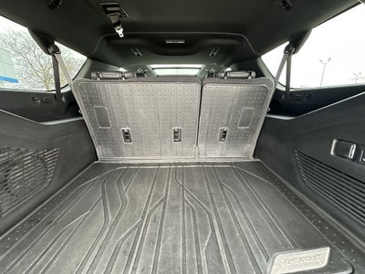 2024 Chevrolet Suburban RST