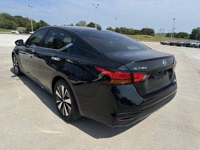 2021 Nissan Altima SV FWD