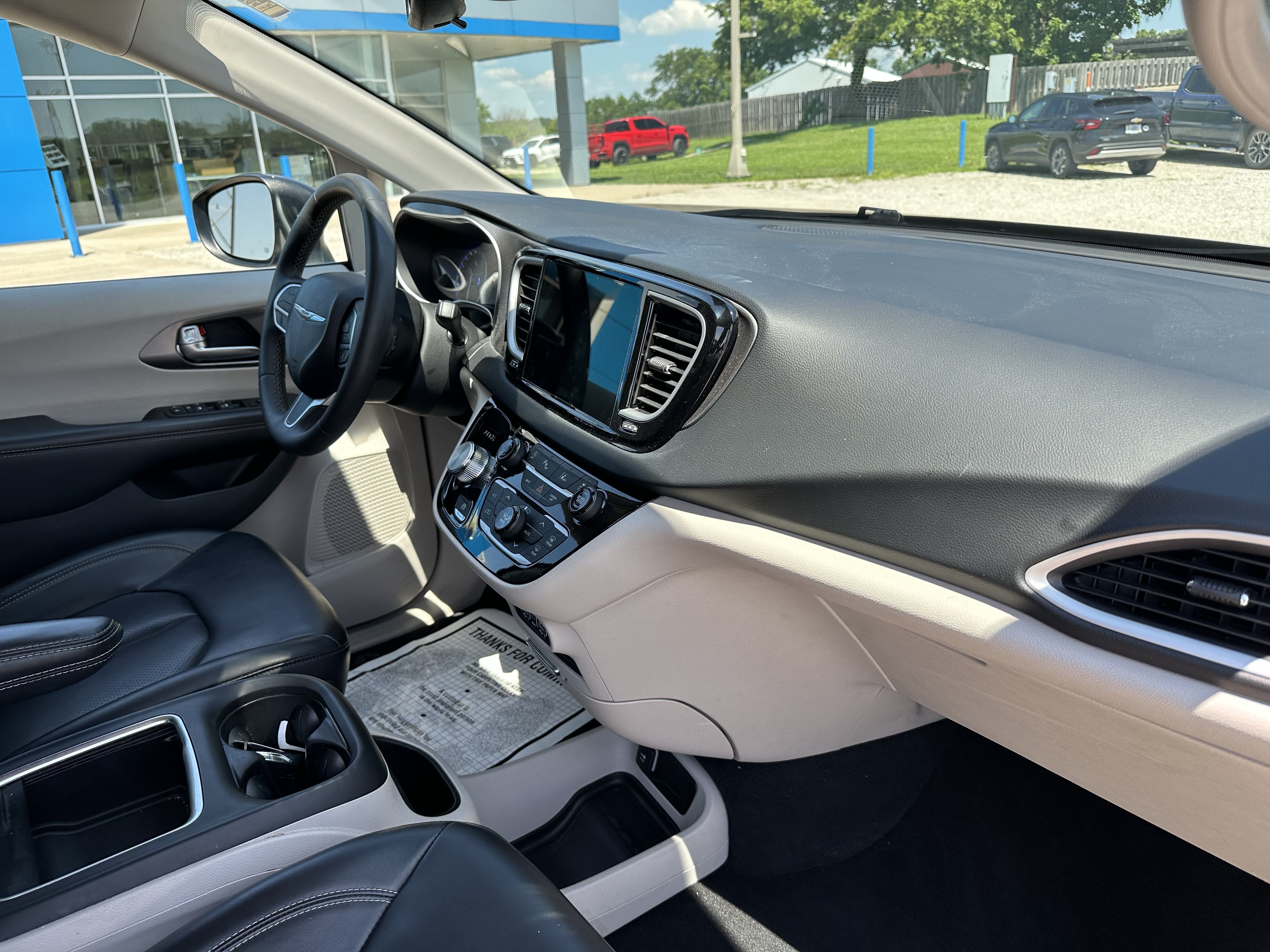 2023 Chrysler Pacifica Touring L