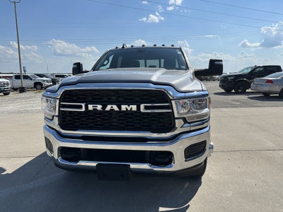 2024 RAM 3500 Tradesman Crew Cab 4x4 8' Box