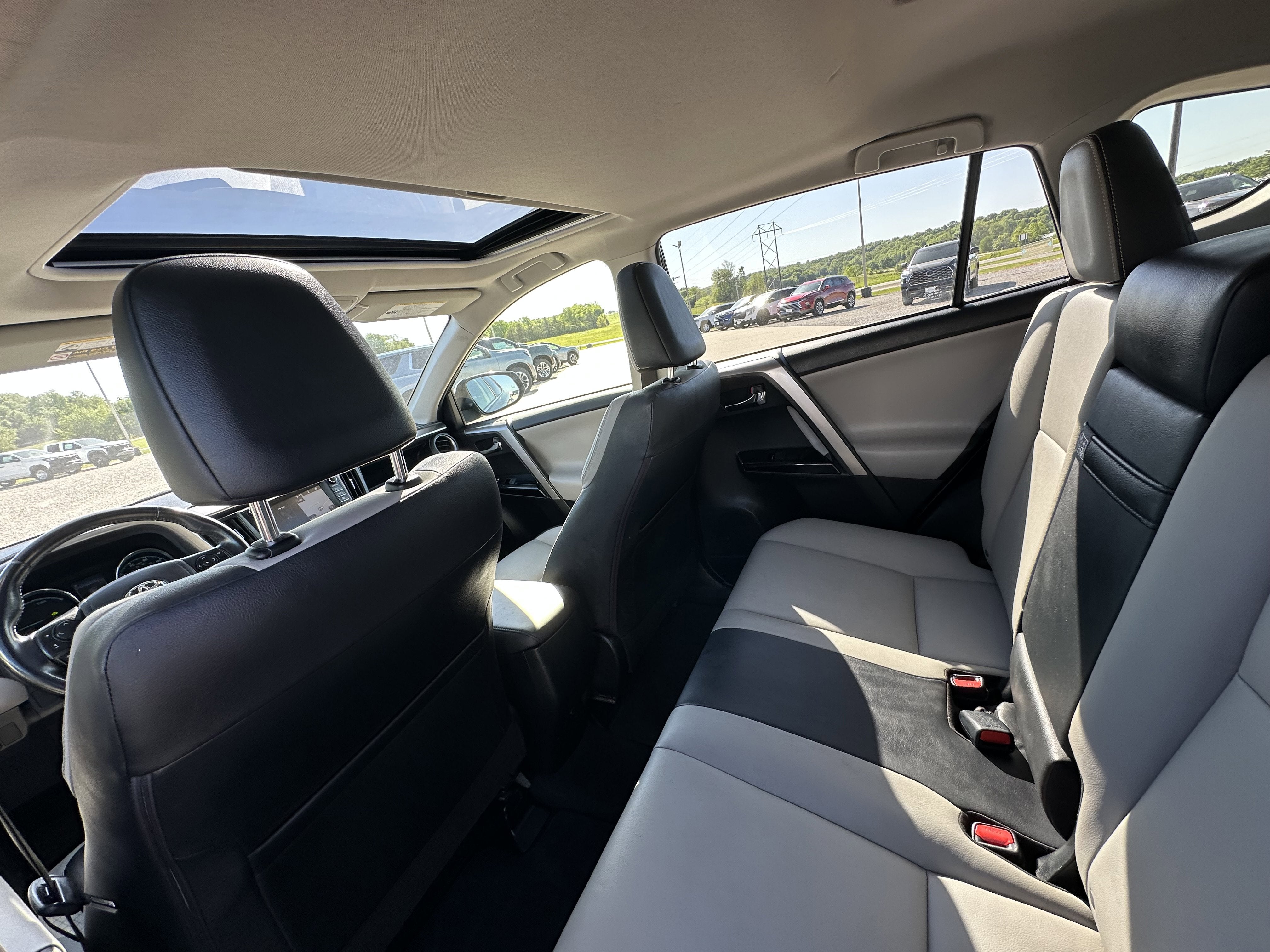 2017 Toyota RAV4 Hybrid Limited