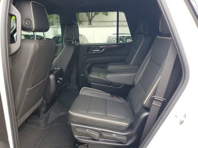 2025 GMC Yukon Elevation