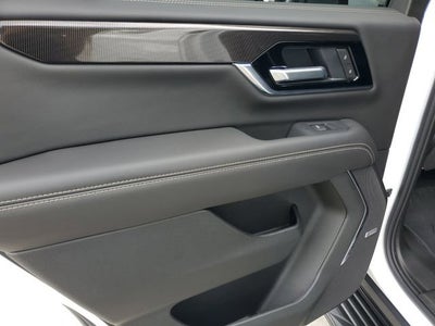 2025 GMC Yukon Elevation