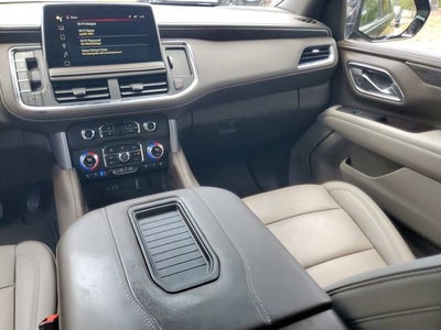 2023 GMC Yukon XL SLT