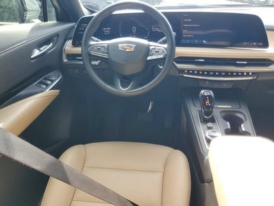 2024 Cadillac XT4 Luxury