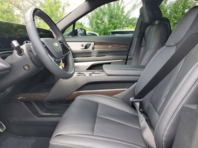 2026 Cadillac VISTIQ Luxury