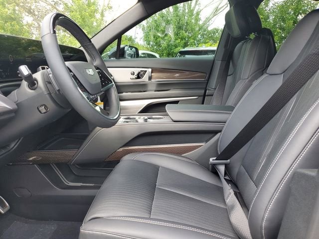 2026 Cadillac VISTIQ Luxury