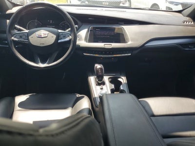 2023 Cadillac XT4 Premium Luxury