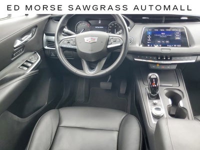 2022 Cadillac XT4 Premium Luxury