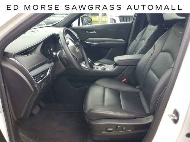 2022 Cadillac XT4 Premium Luxury