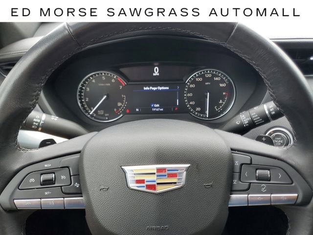 2022 Cadillac XT4 Premium Luxury