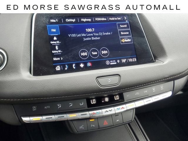 2022 Cadillac XT4 Premium Luxury