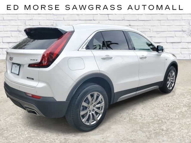 2022 Cadillac XT4 Premium Luxury