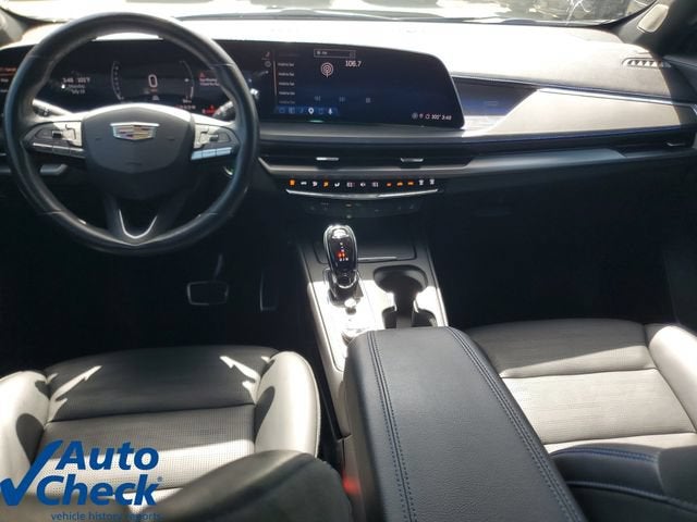 2024 Cadillac XT4 Sport