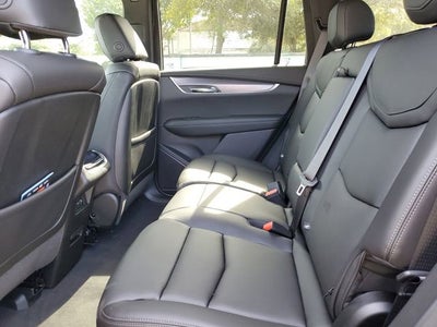 2025 Cadillac XT6 Luxury