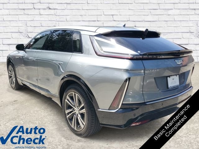 2024 Cadillac LYRIQ Luxury 1