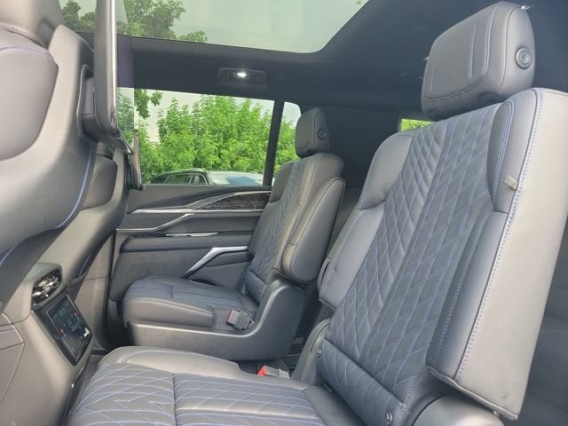 2026 Cadillac ESCALADE IQL Luxury