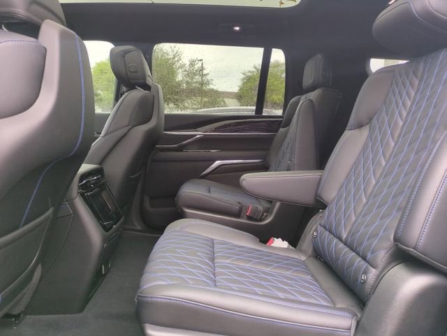 2026 Cadillac ESCALADE IQL Sport