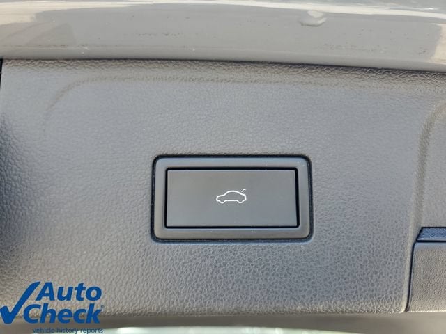 2024 Volkswagen Atlas 2.0T Peak Edition SEL