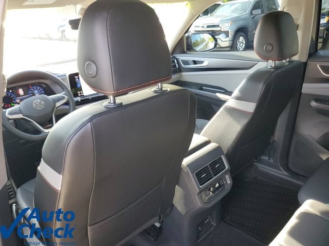 2024 Volkswagen Atlas 2.0T Peak Edition SEL
