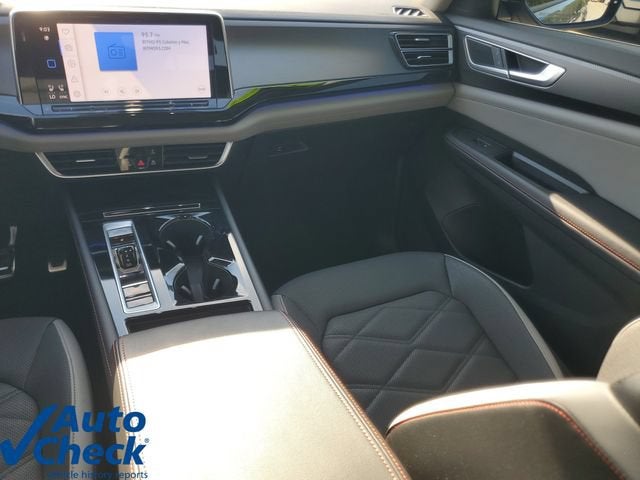 2024 Volkswagen Atlas 2.0T Peak Edition SEL