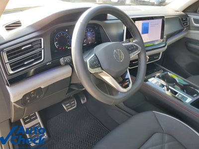 2024 Volkswagen Atlas 2.0T Peak Edition SEL