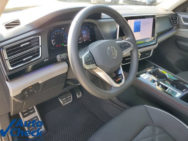 2024 Volkswagen Atlas 2.0T Peak Edition SEL