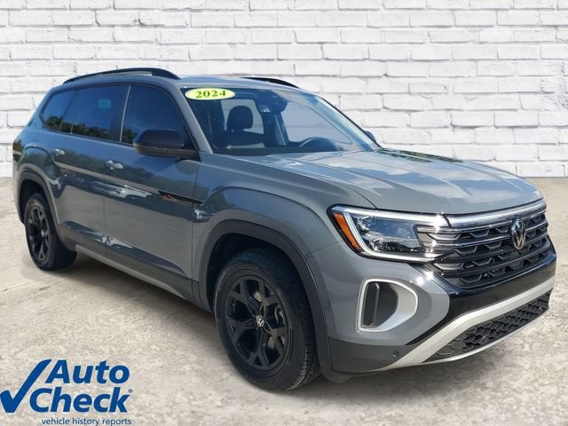 2024 Volkswagen Atlas 2.0T Peak Edition SEL
