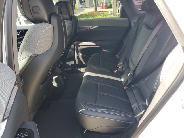 2027 Cadillac OPTIQ Luxury