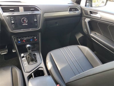 2023 Volkswagen Tiguan SE R-Line Black