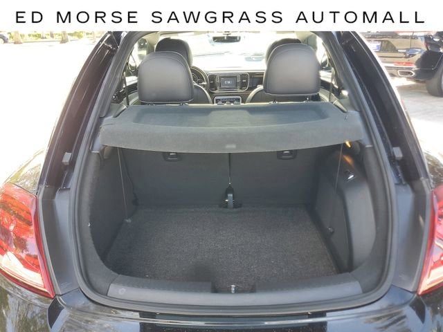 2019 Volkswagen Beetle SE