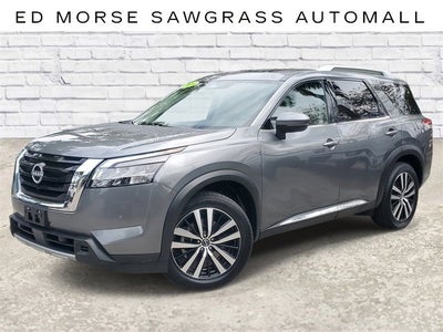2023 Nissan Pathfinder Platinum