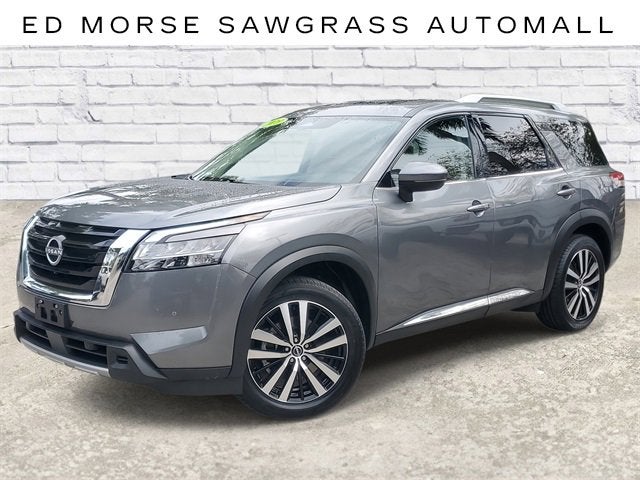 2023 Nissan Pathfinder Platinum