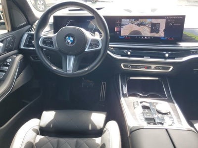 2025 BMW X7 xDrive40i