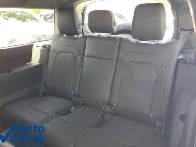 2025 Land Rover Defender X-Dynamic SE