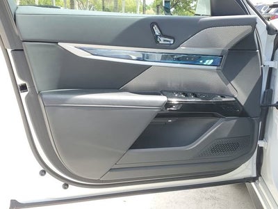 2025 BMW 7 Series 740i xDrive