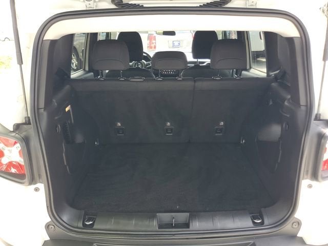 2023 Jeep Renegade Altitude